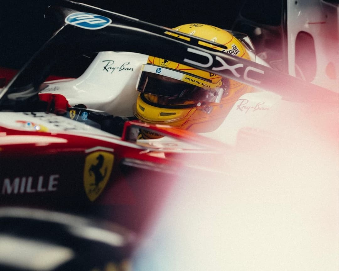 Hamilton: "In 20 anni di F1 non ho mai guidato auto così divertenti. Sono come i kart"