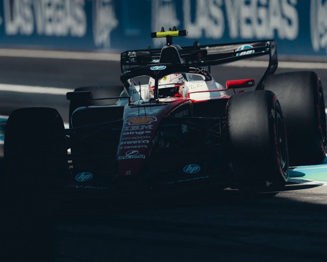 Hamilton: "Motore Mercedes nettamente avanti. Dobbiamo svolgere un lavoro straordinario"