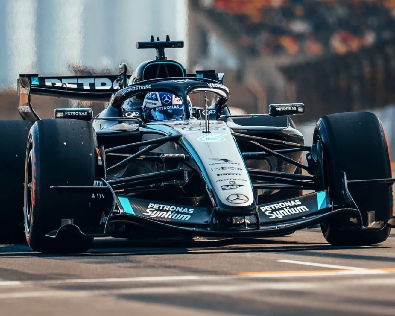 Russell: "In partenza occhio ai ragazzi in rosso"