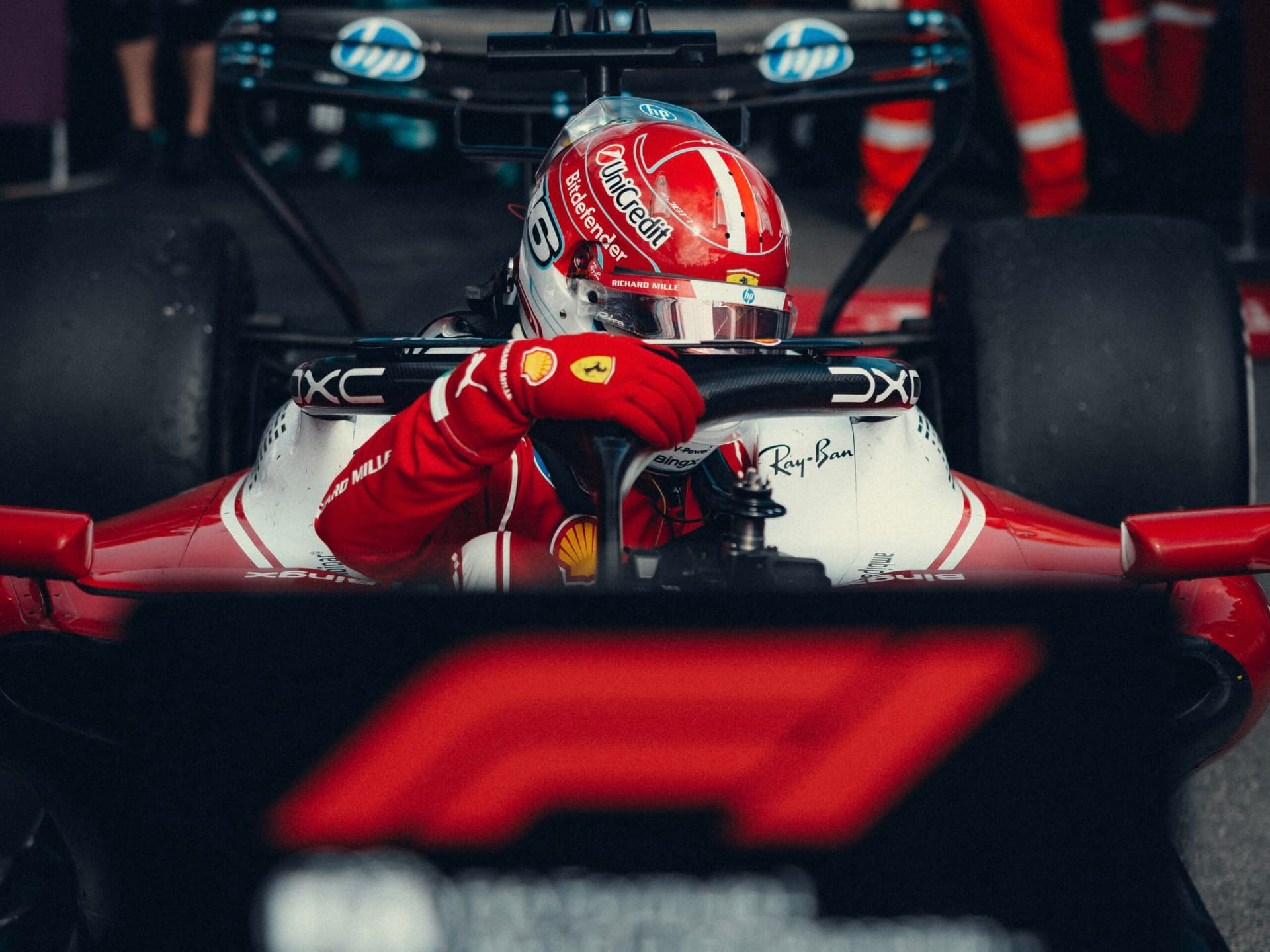 Leclerc: "Non sono per nulla felice della mia gara e del mio passo, però c’è comunque il sorriso. Secondo me abbiamo tante cose da poter ottimizzare".