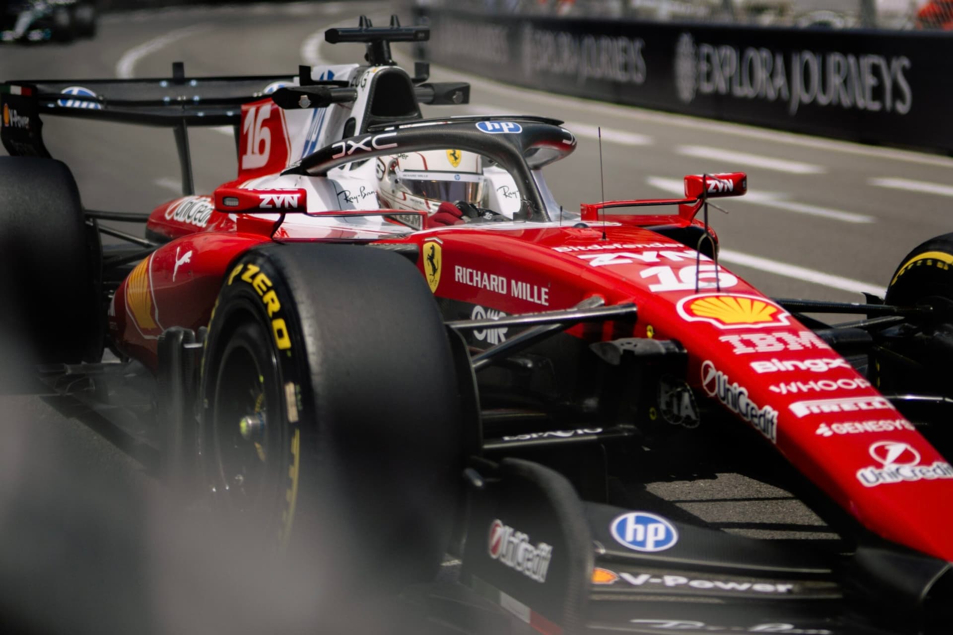 Leclerc: "Se risolveremo i problemi ai freni, quella di domani sarà una giornata migliore"