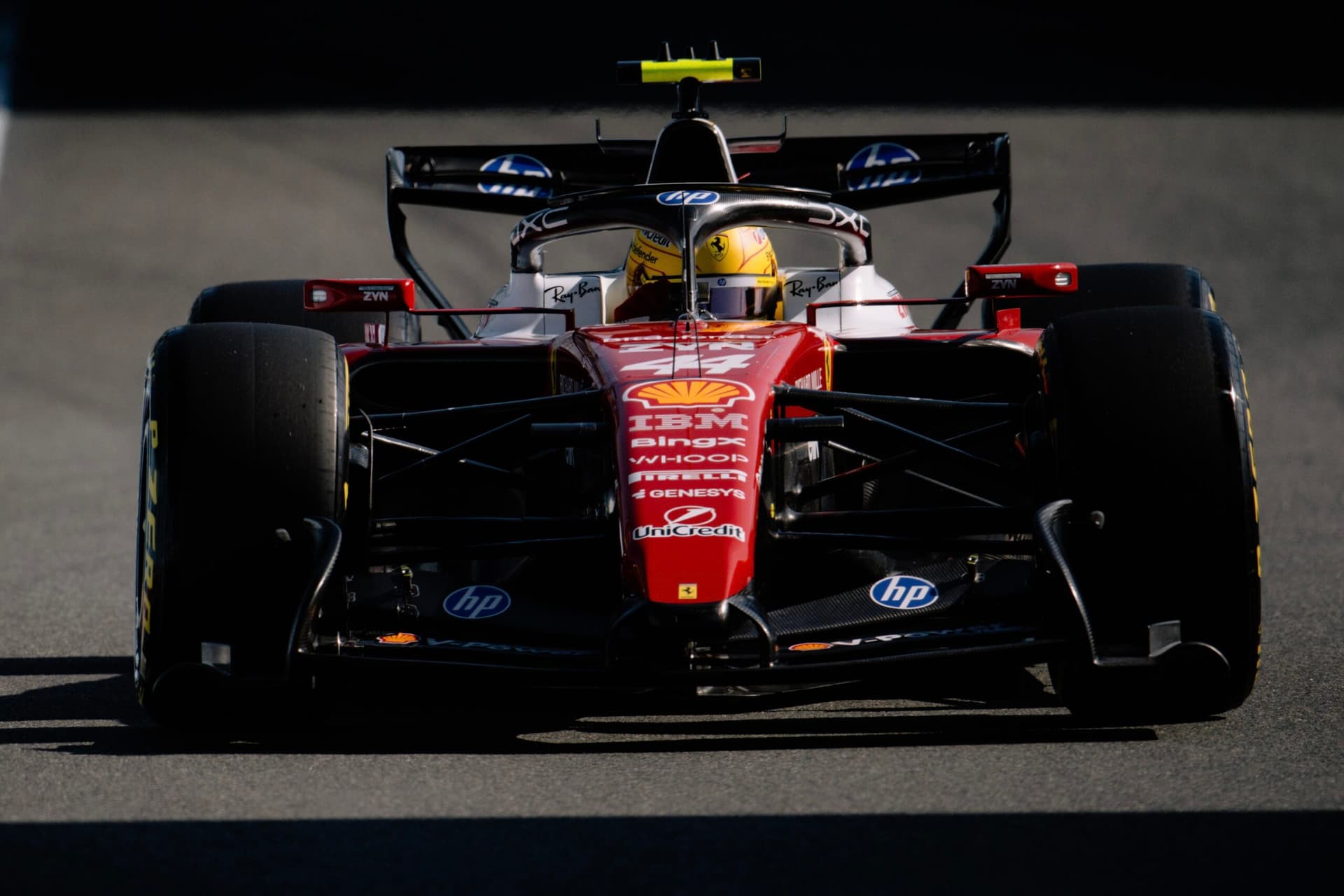 Hamilton: "La gara? Sono ottimista. La macchina è messa bene"