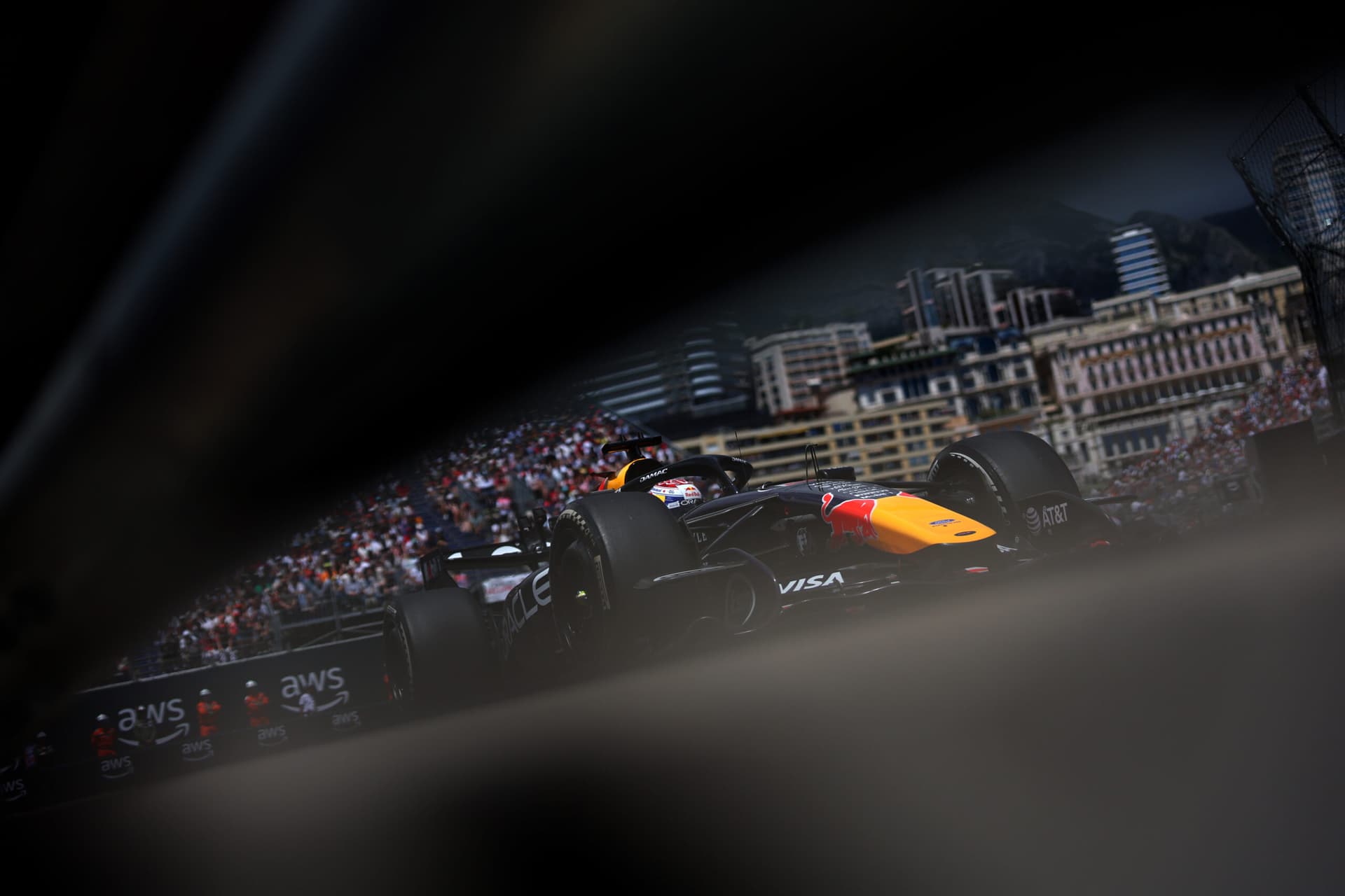 Verstappen: "In partenza attenzione alle Ferrari, hanno sempre ottimi spunti"