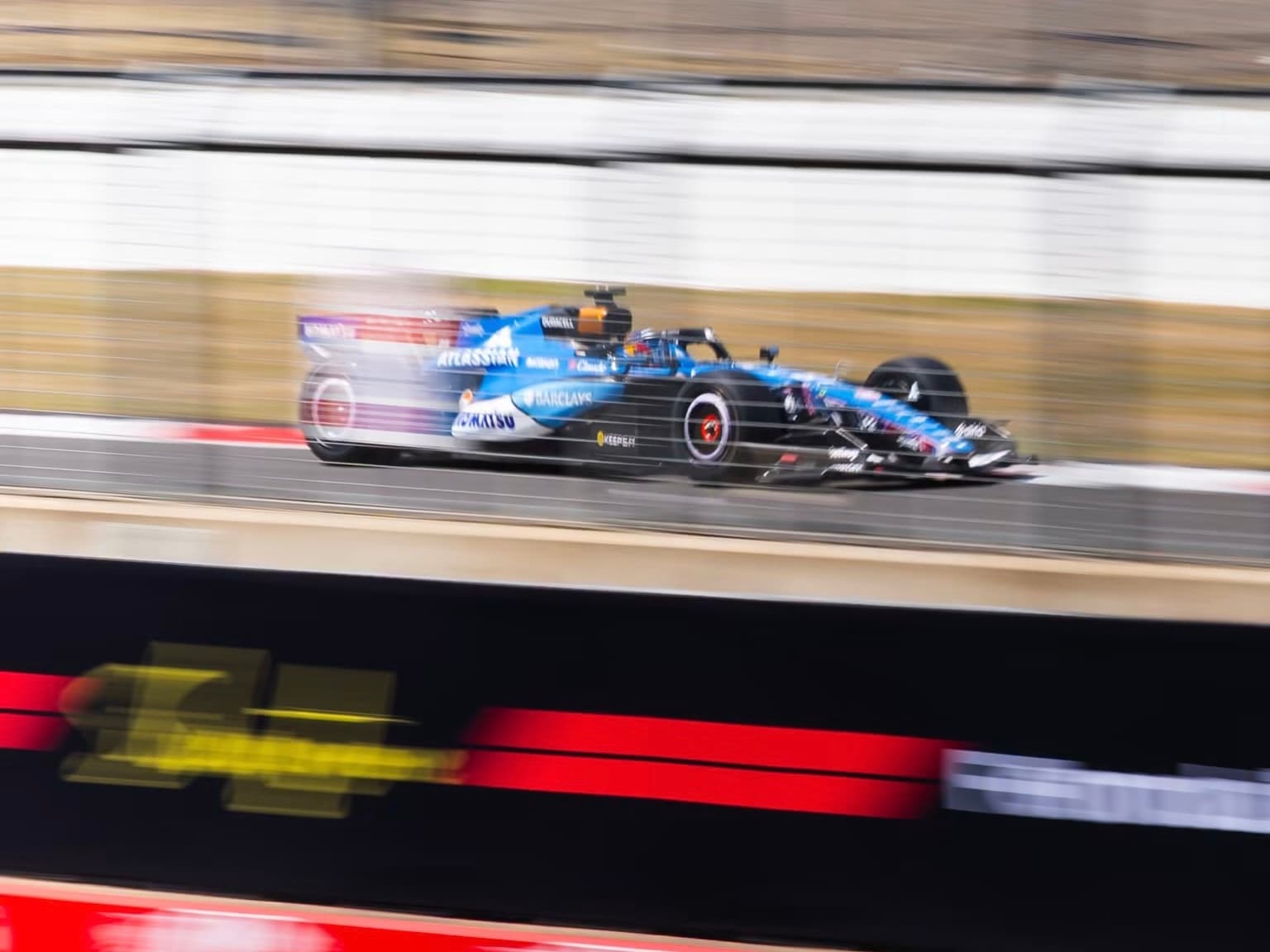 Non solo Aston Martin: anche Williams, Cadillac e Alpine avranno anteriore push rod nel 2027