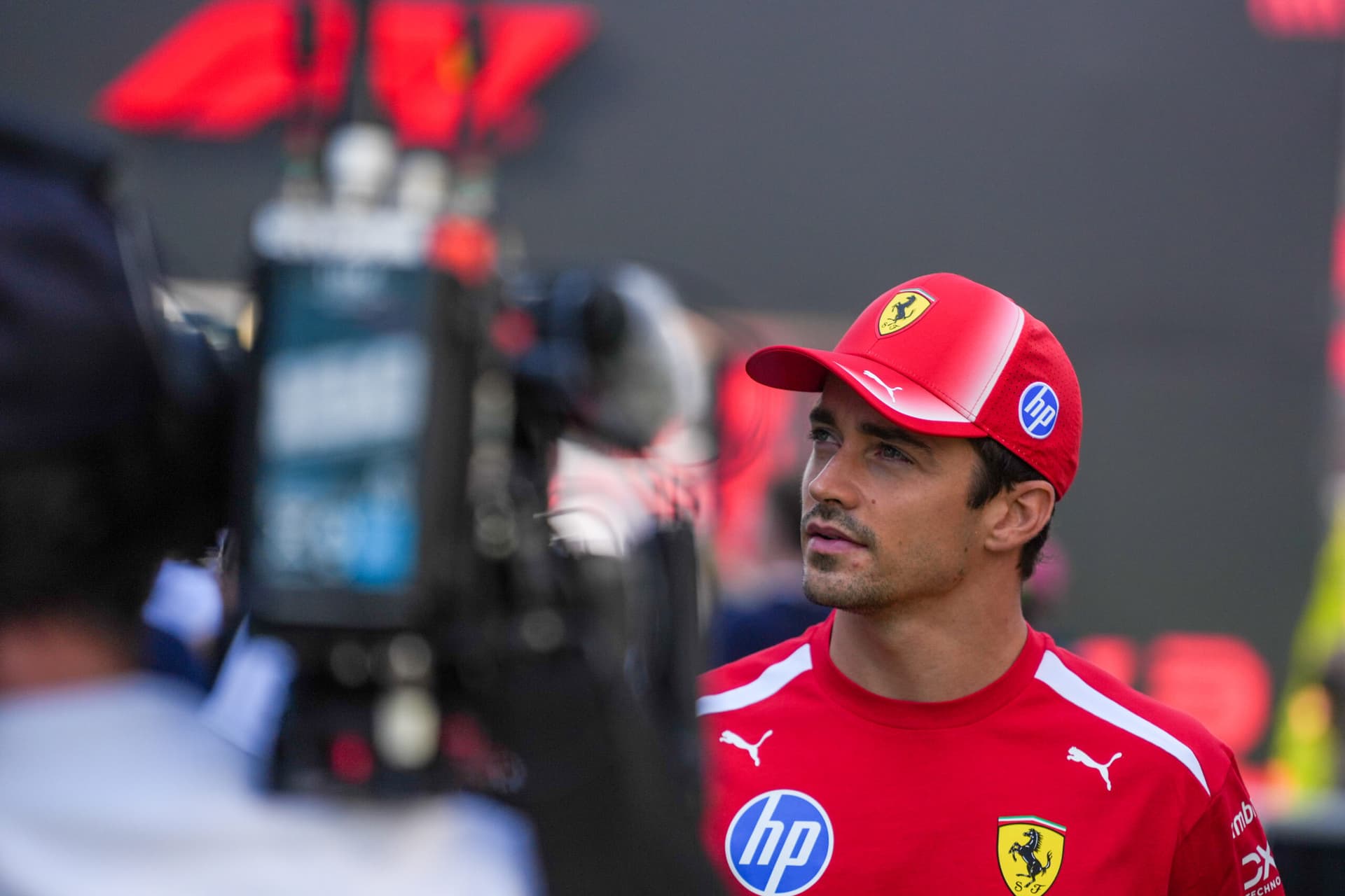 Leclerc: "Non perdiamo solo in rettilineo, bisogna intervenire immediatamente"