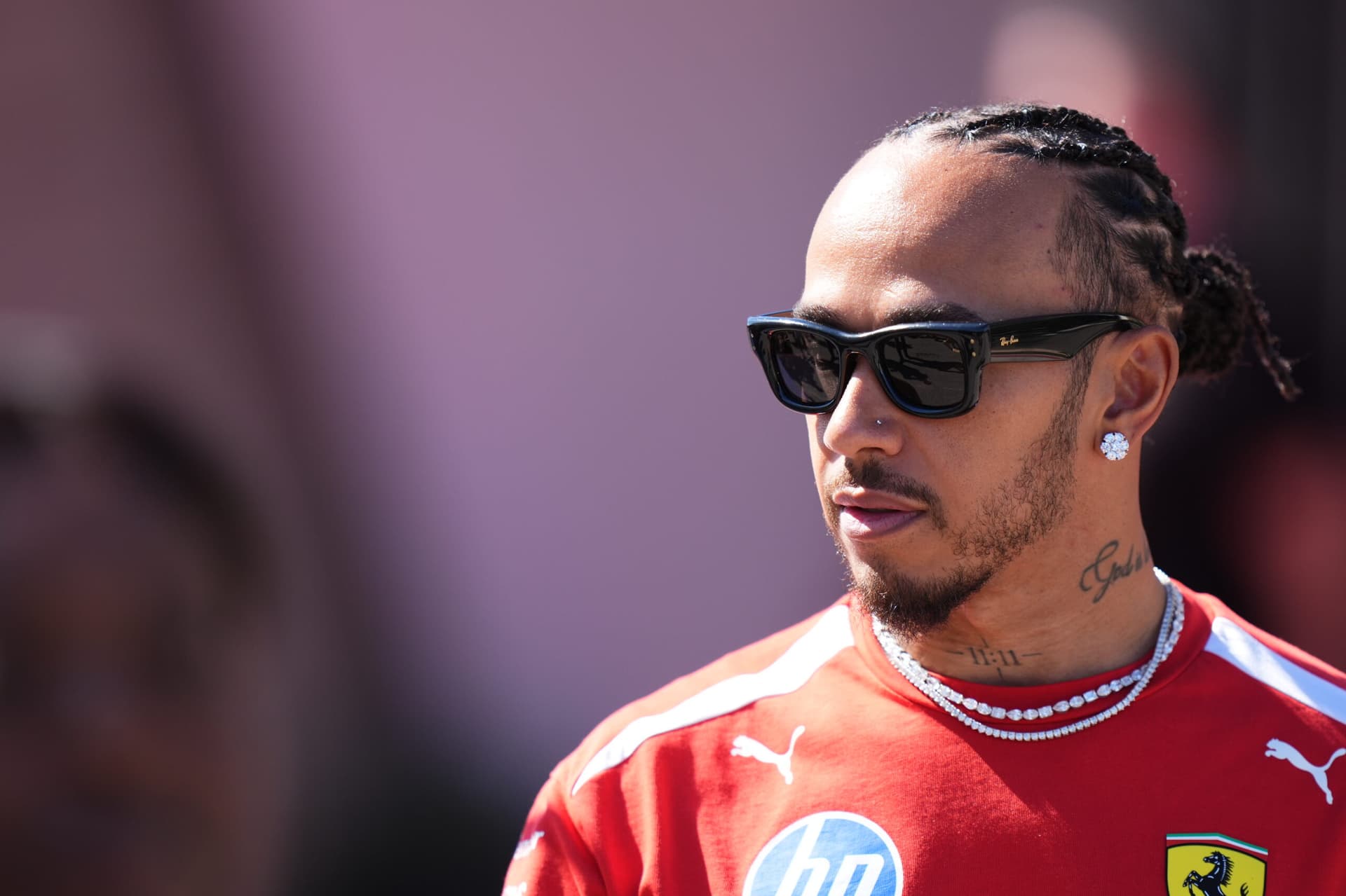 Hamilton: "Abbiamo una buona macchina, ma serve più prestazione per le qualifiche"